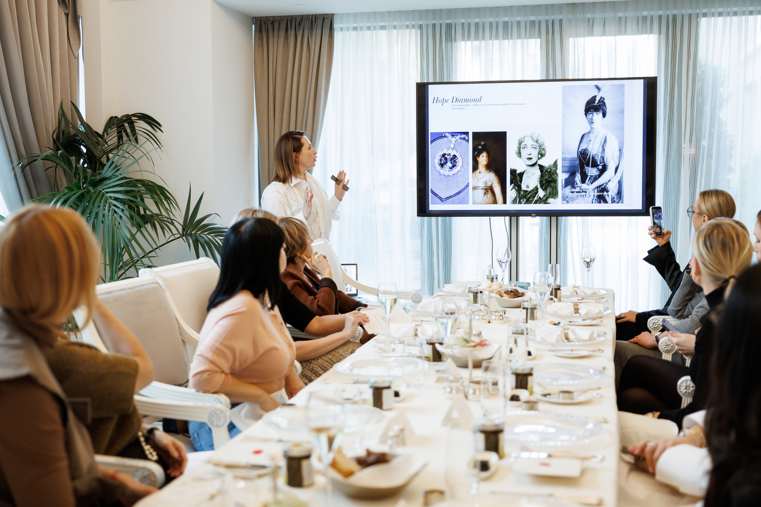 Сімнадцятий благодійний ювелірний бранч Анастасії Жолинської в InterContinental Kyiv