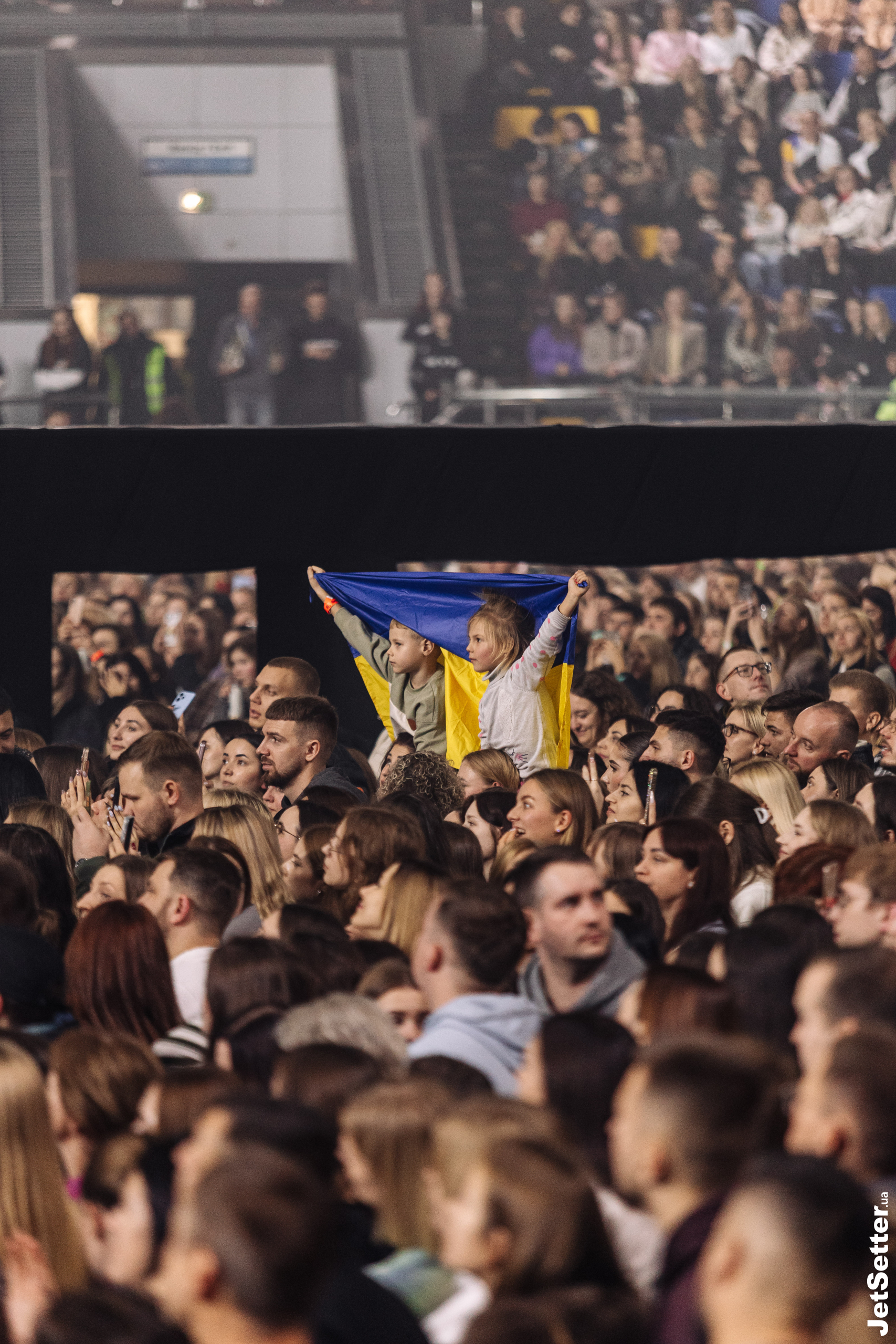 Шоу Артема Пивоварова з оркестром у Палаці спорту