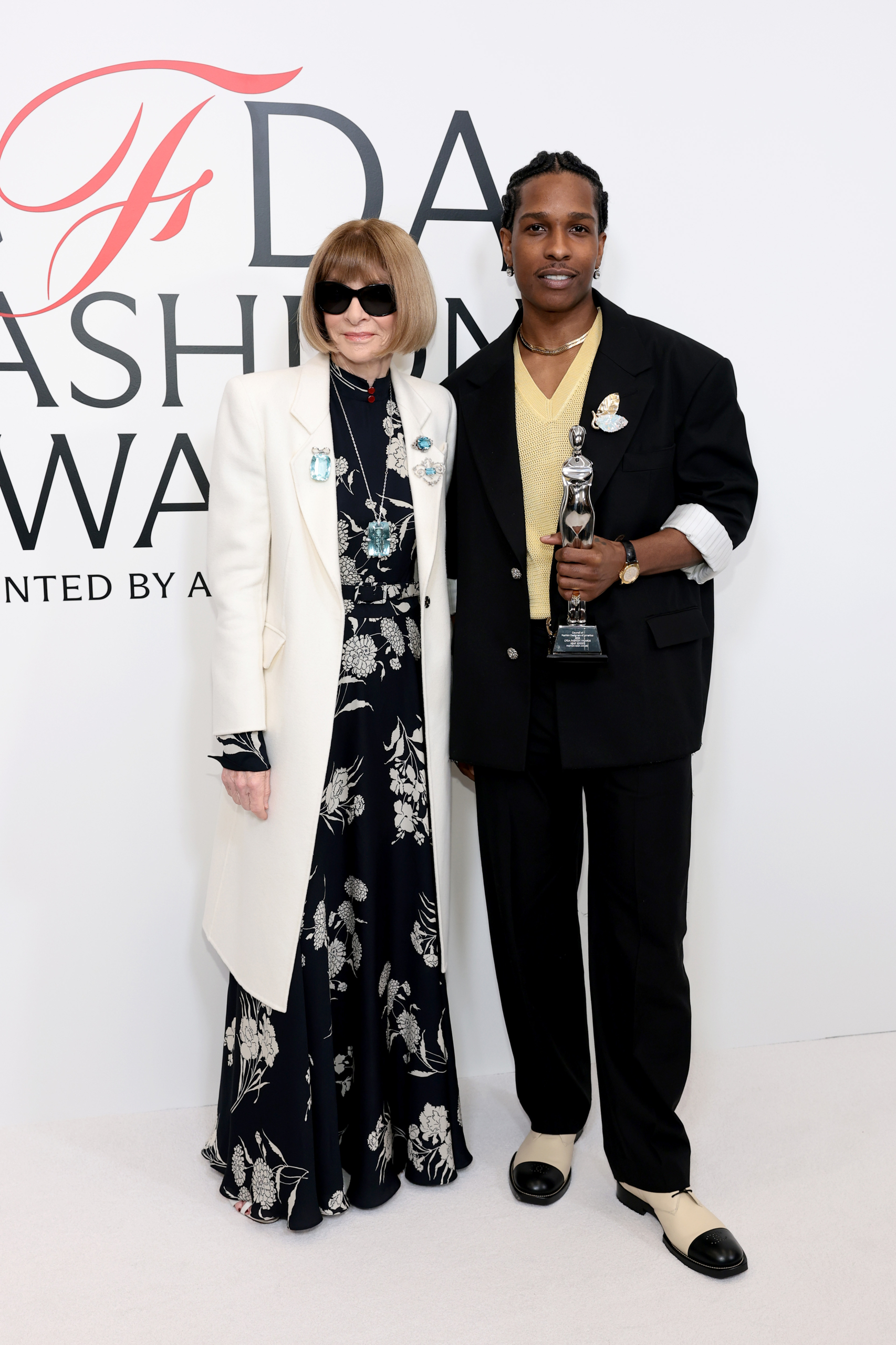 Наомі Кемпбелл, Ріанна і A$AP Rocky з шампанським на премії CFDA