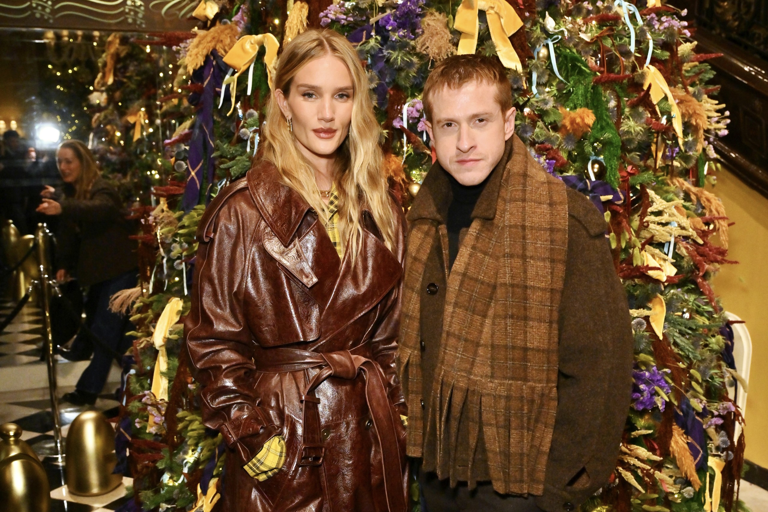 With love! Фешн-ялинка від Burberry у 15 кадрах