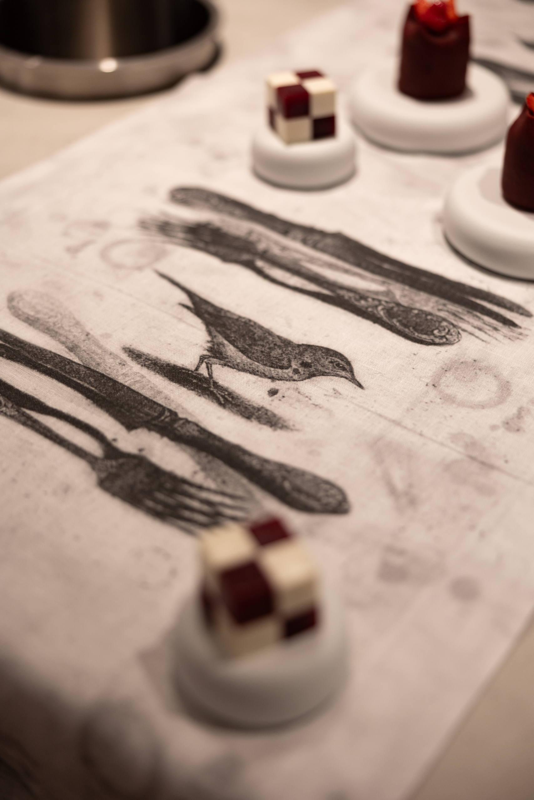 Презентація колекції Utopia Tableware від POUSTOVIT × PAVLO MAKOV
