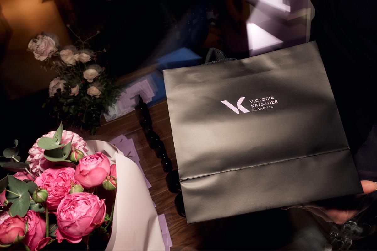 Презентація косметики VK Cosmetics із нагоди Women’s Entrepreneurship Day