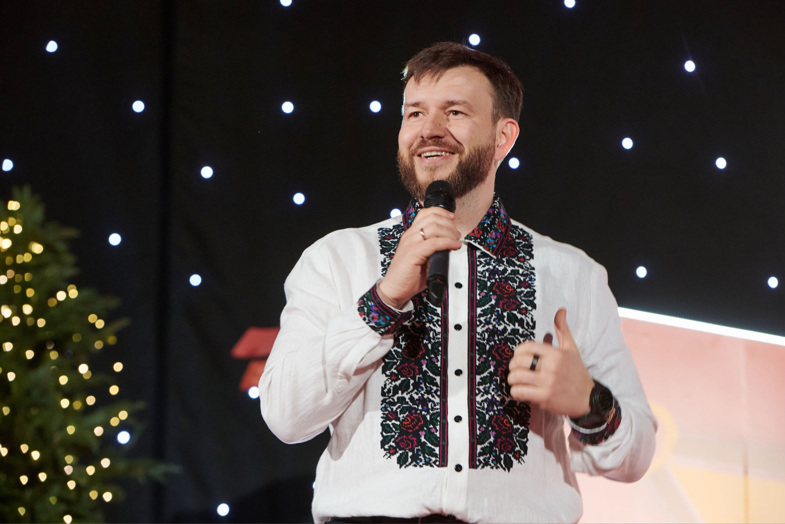 Денис Улютін