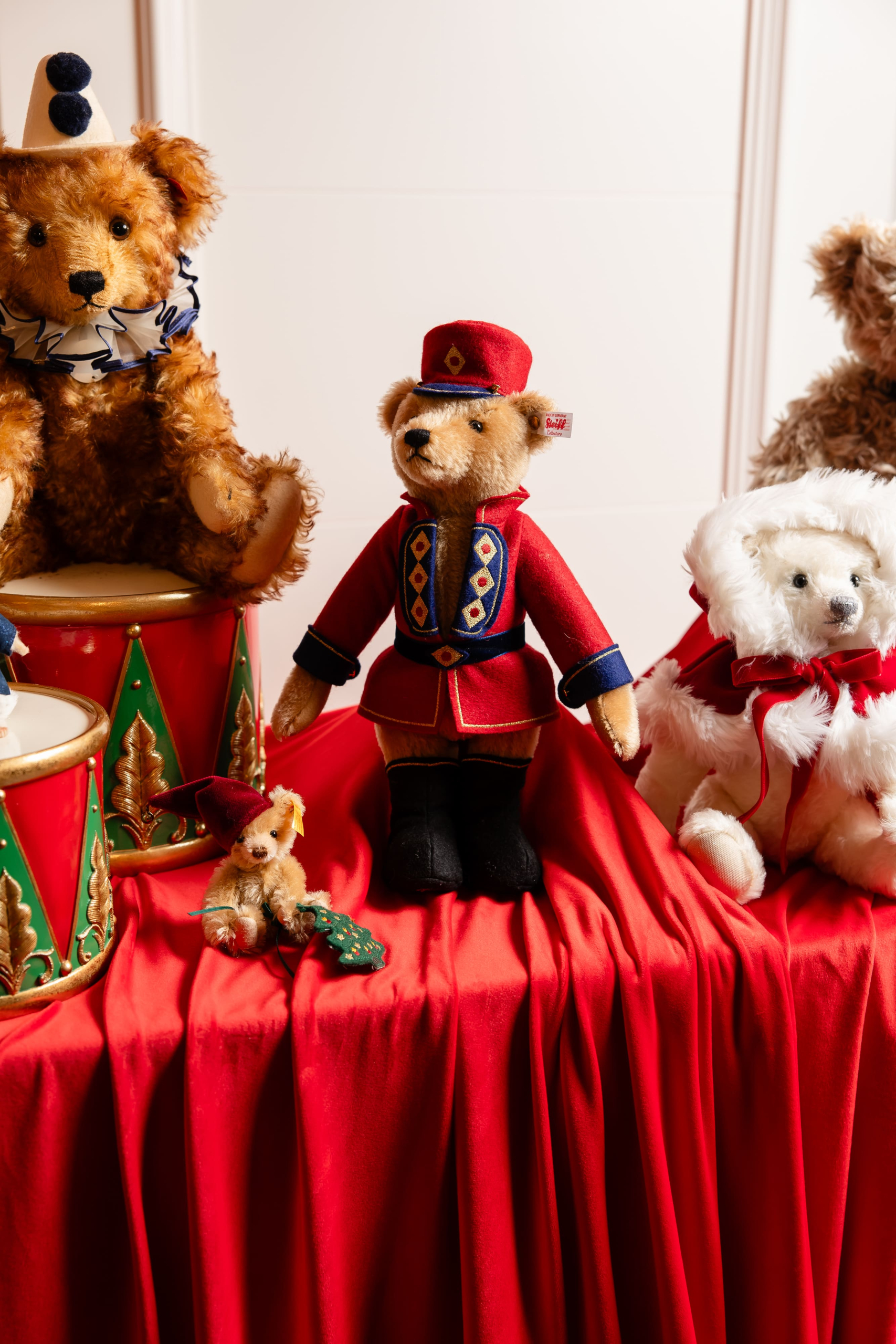 Магія та колекційні Teddy Bear: благодійний різдвяний бал від Little House Foundation