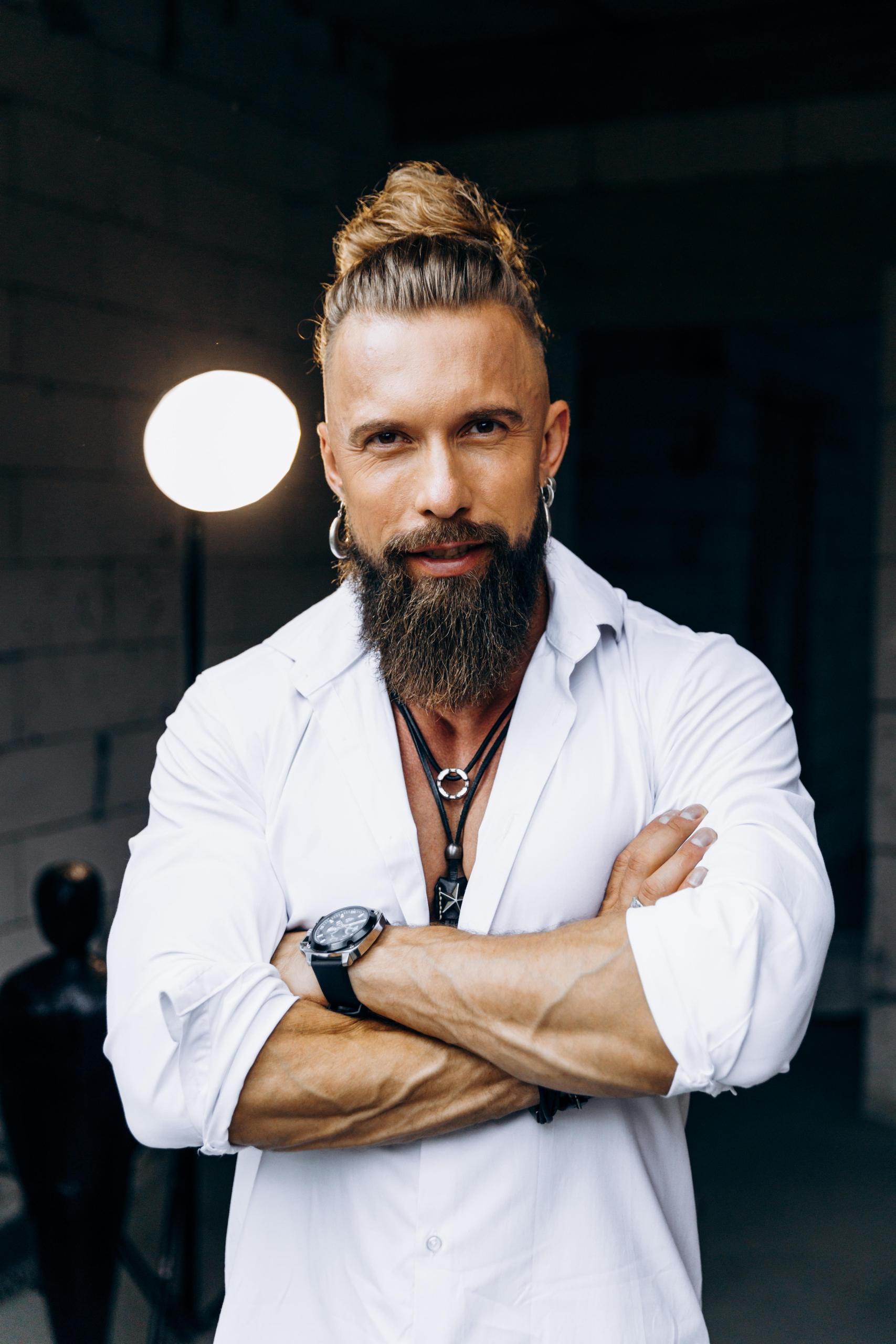 Must Follow: Олексій Суровцев — актор і зоозахисник