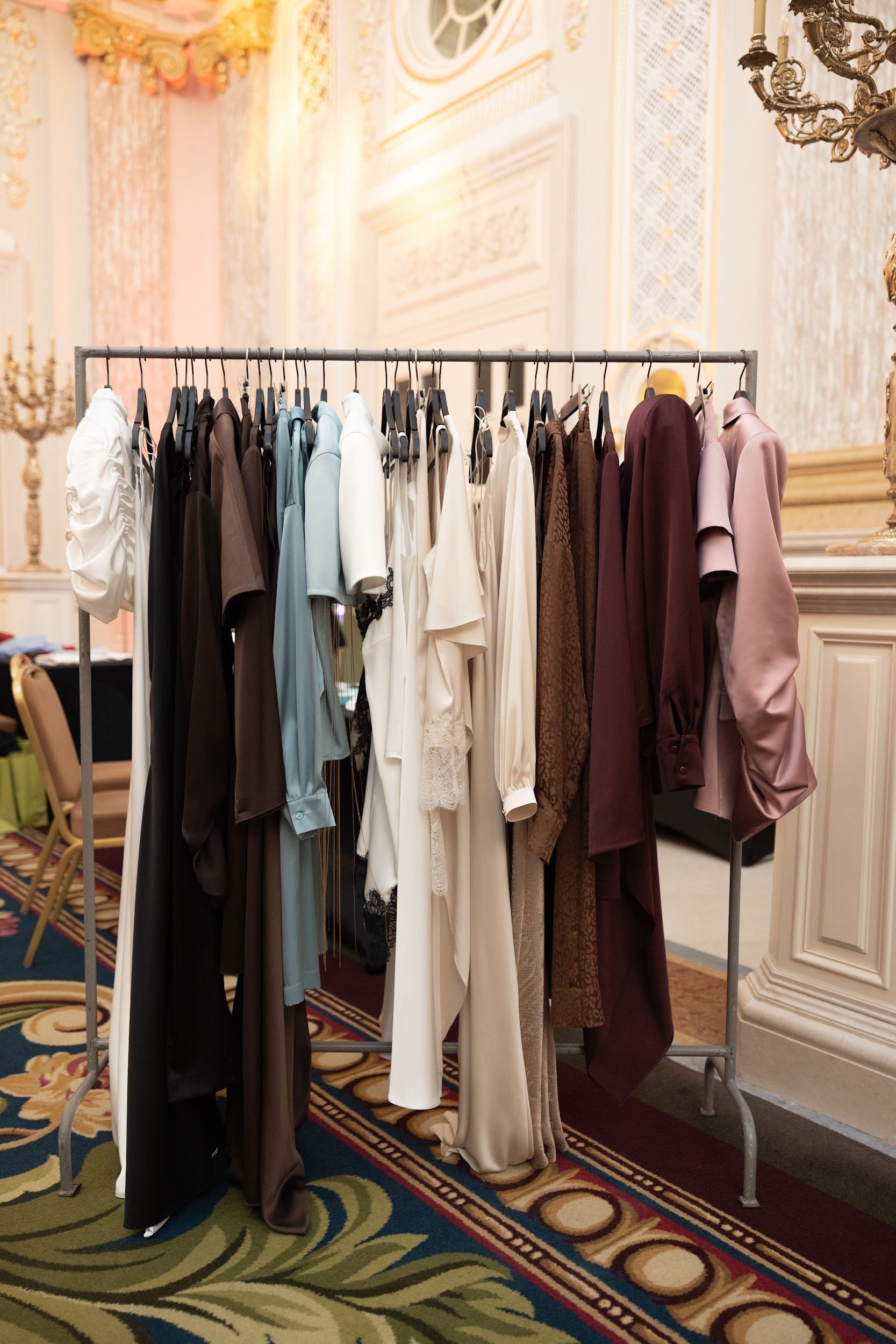 Весняний Fairmont Charity Market