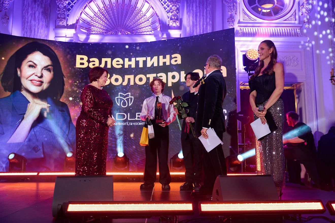 Валентина Золотарьова (клініка MADLEN), Юрій Горбунов, Катерина Осадча
