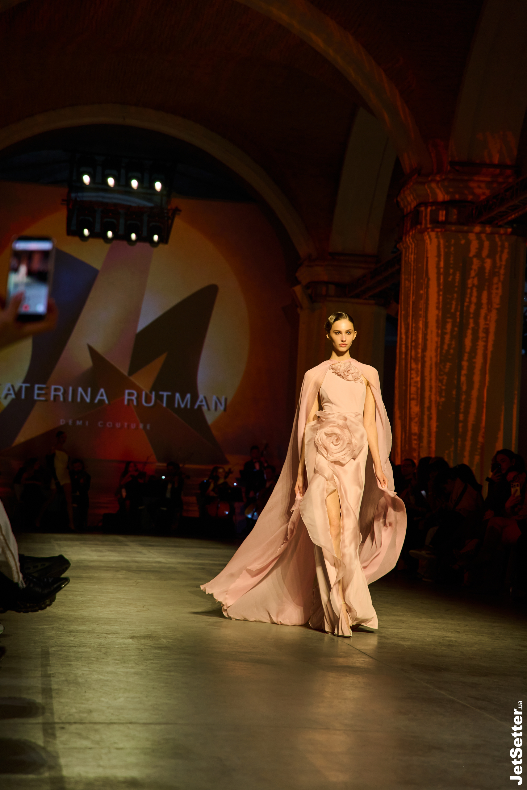 Ukrainian Fashion Week: присвята Олександрі Екстер від KATERINA RUTMAN
