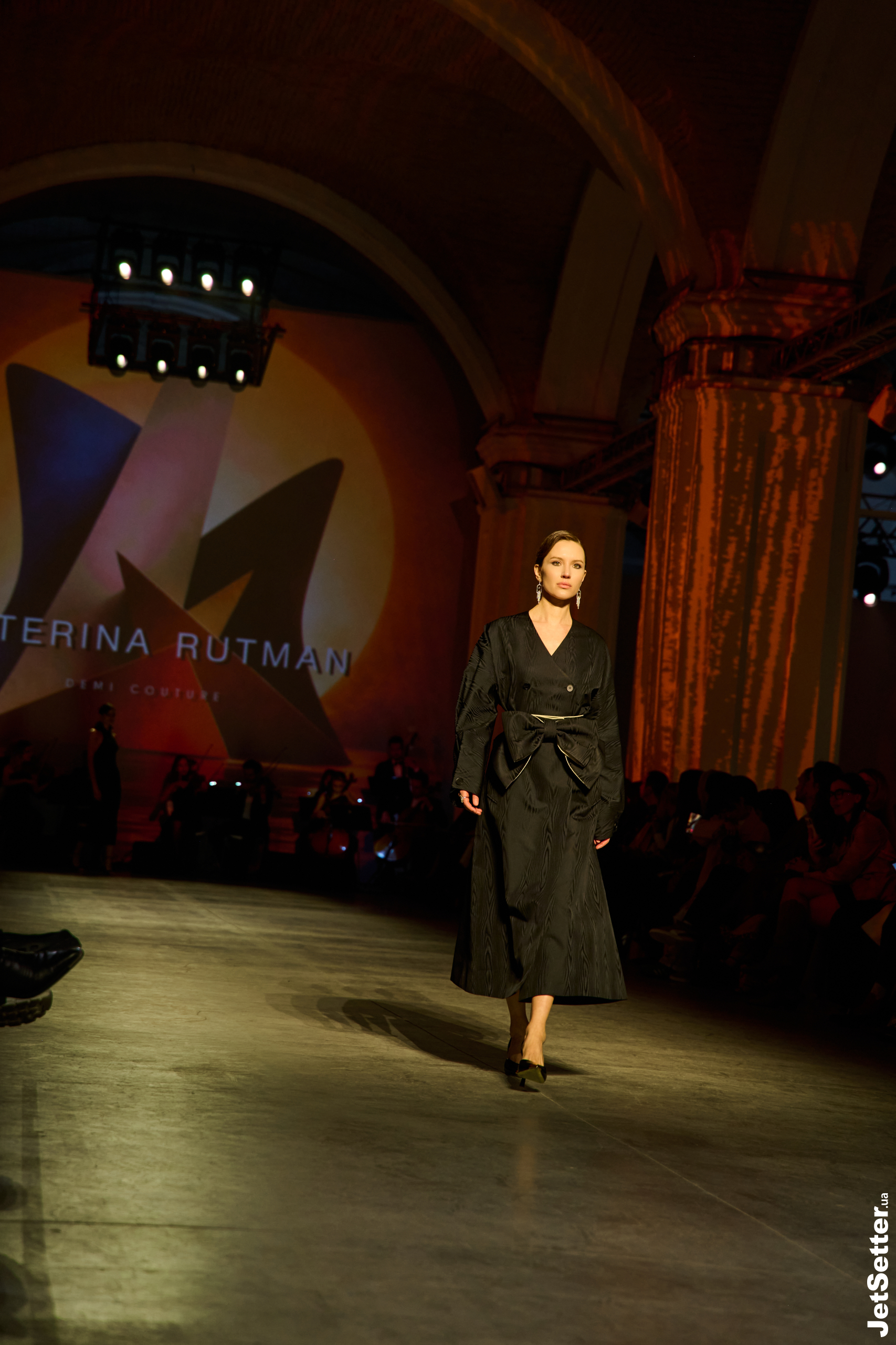 Ukrainian Fashion Week: присвята Олександрі Екстер від KATERINA RUTMAN