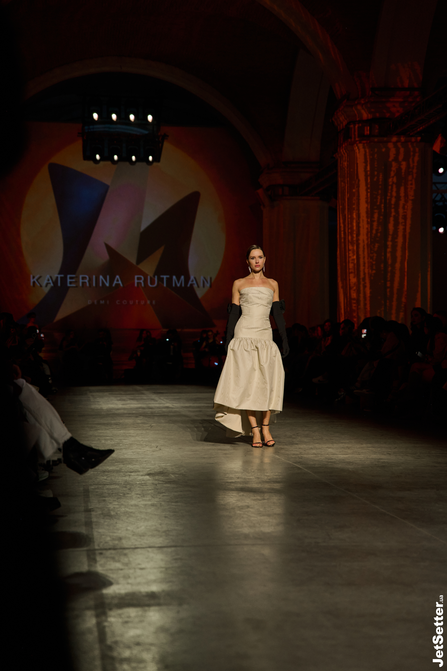 Ukrainian Fashion Week: присвята Олександрі Екстер від KATERINA RUTMAN