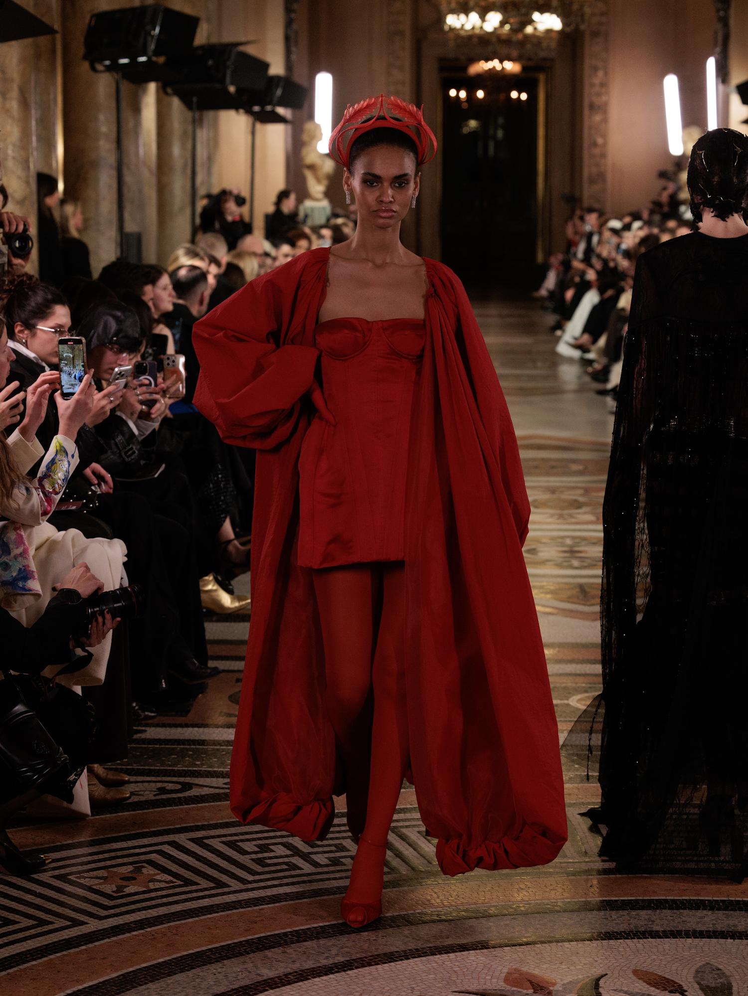 Показ українського бренду Yanis Stepanenko Couture в Парижі