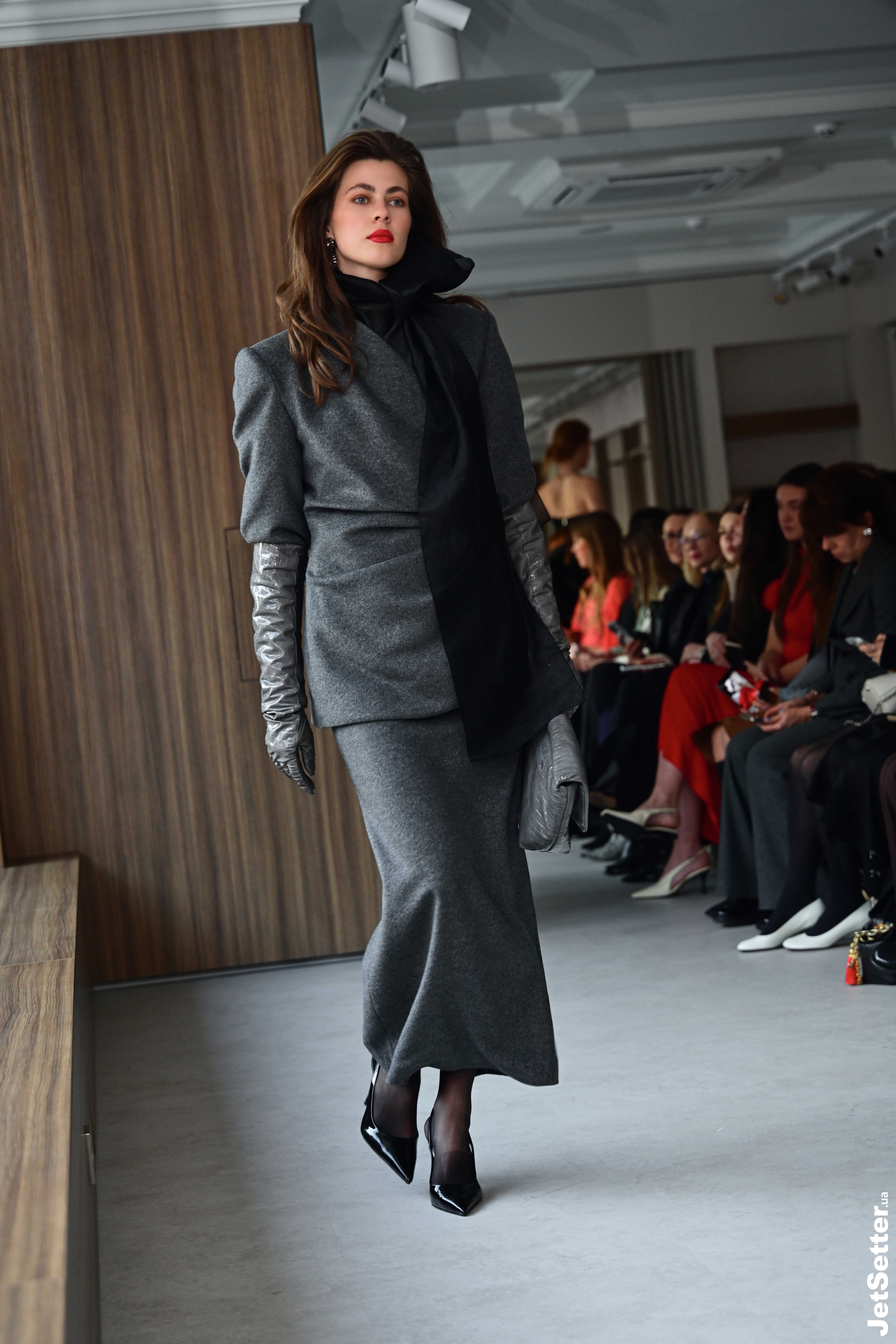 Презентація Salon de J’amemme: яким було відкриття Ukrainian Fashion Week FW26–27