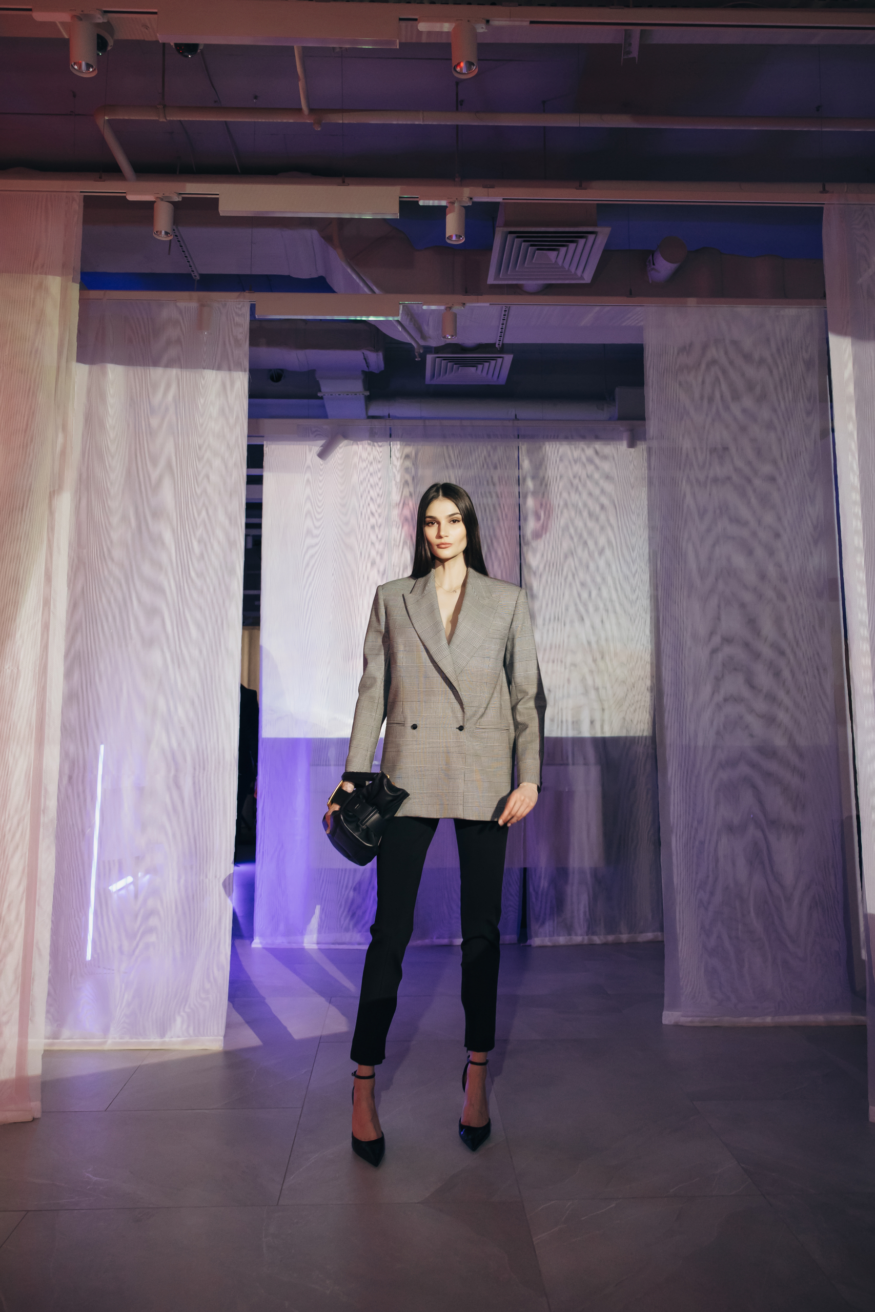 Кінематографічний fashion: KAMERON представив SS’2026 від Stella McCartney, Yves Salomon, Balmain, Dolce & Gabbana та Ralph Lauren Collection