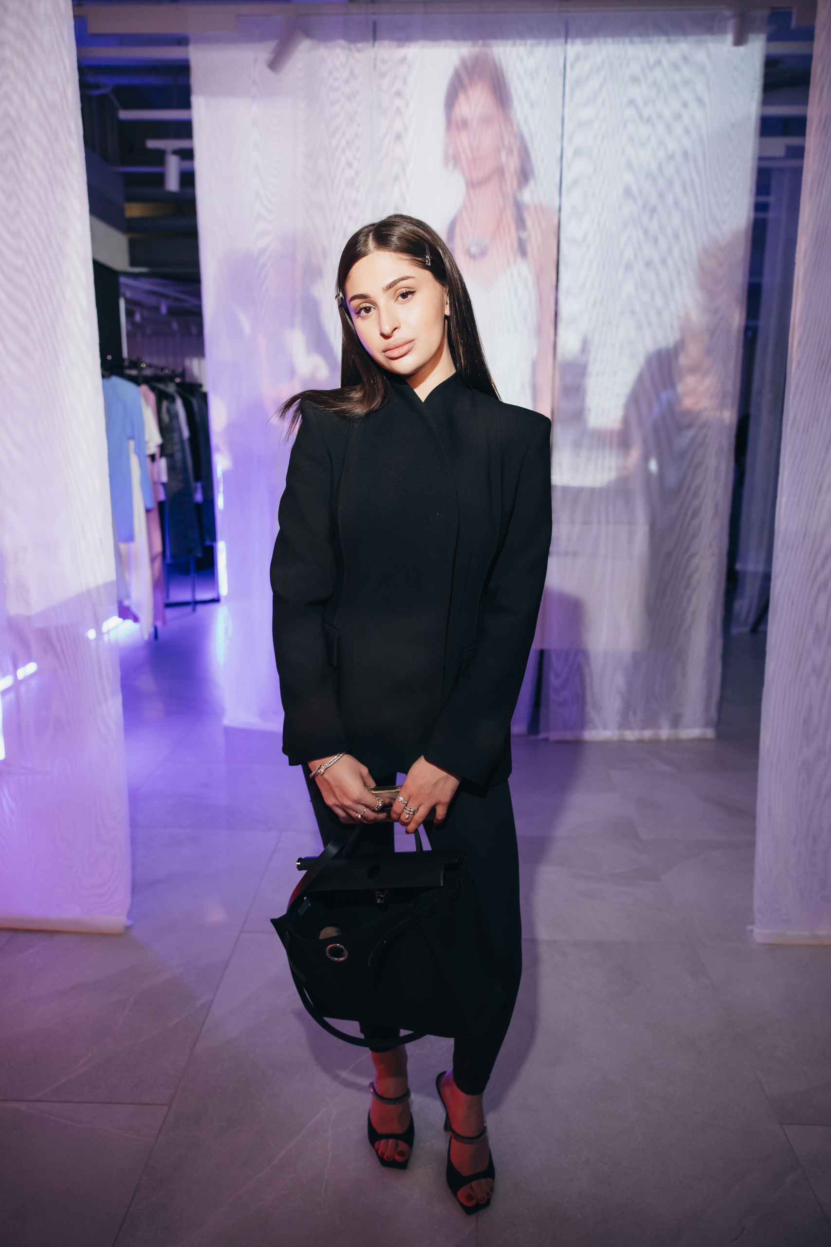Кінематографічний fashion: KAMERON представив SS’2026 від Stella McCartney, Yves Salomon, Balmain, Dolce & Gabbana та Ralph Lauren Collection