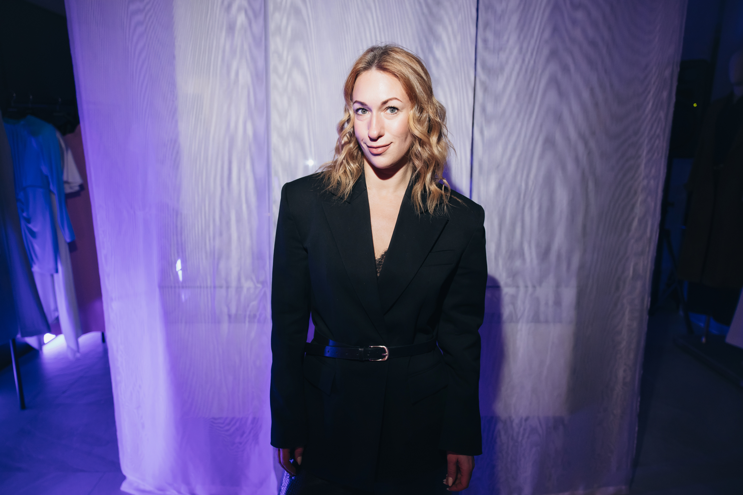Кінематографічний fashion: KAMERON представив SS’2026 від Stella McCartney, Yves Salomon, Balmain, Dolce & Gabbana та Ralph Lauren Collection