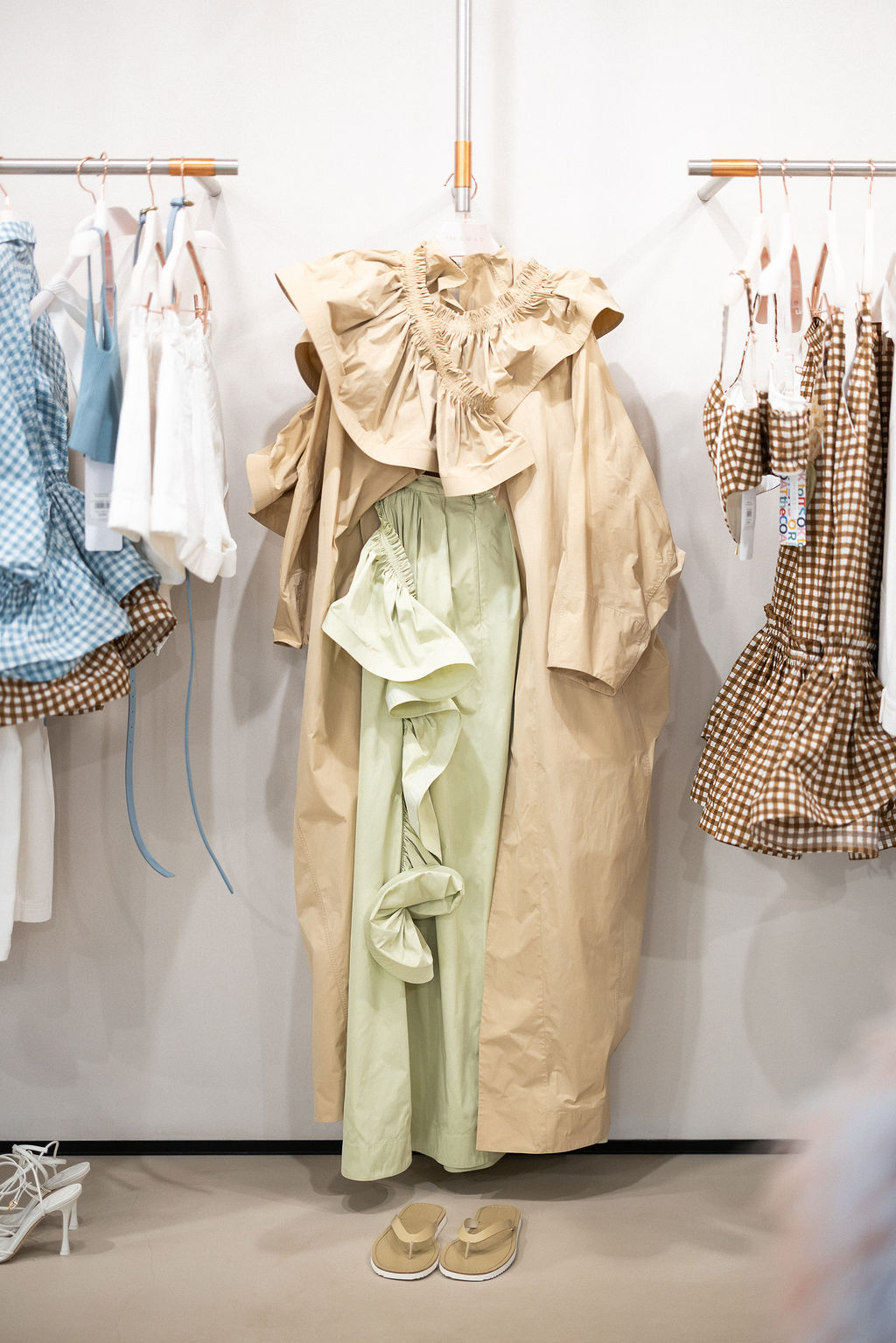 Презентація літнього дропу у дворику the COAT by Katya Silchenko