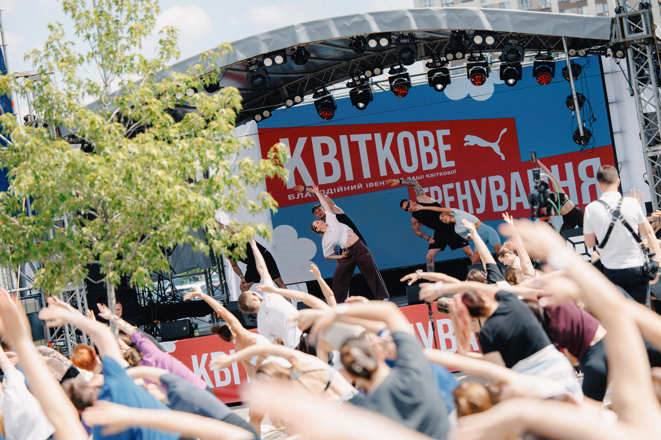 Попри нічні обстріли: яким було третє благодійне «Квіткове тренування»