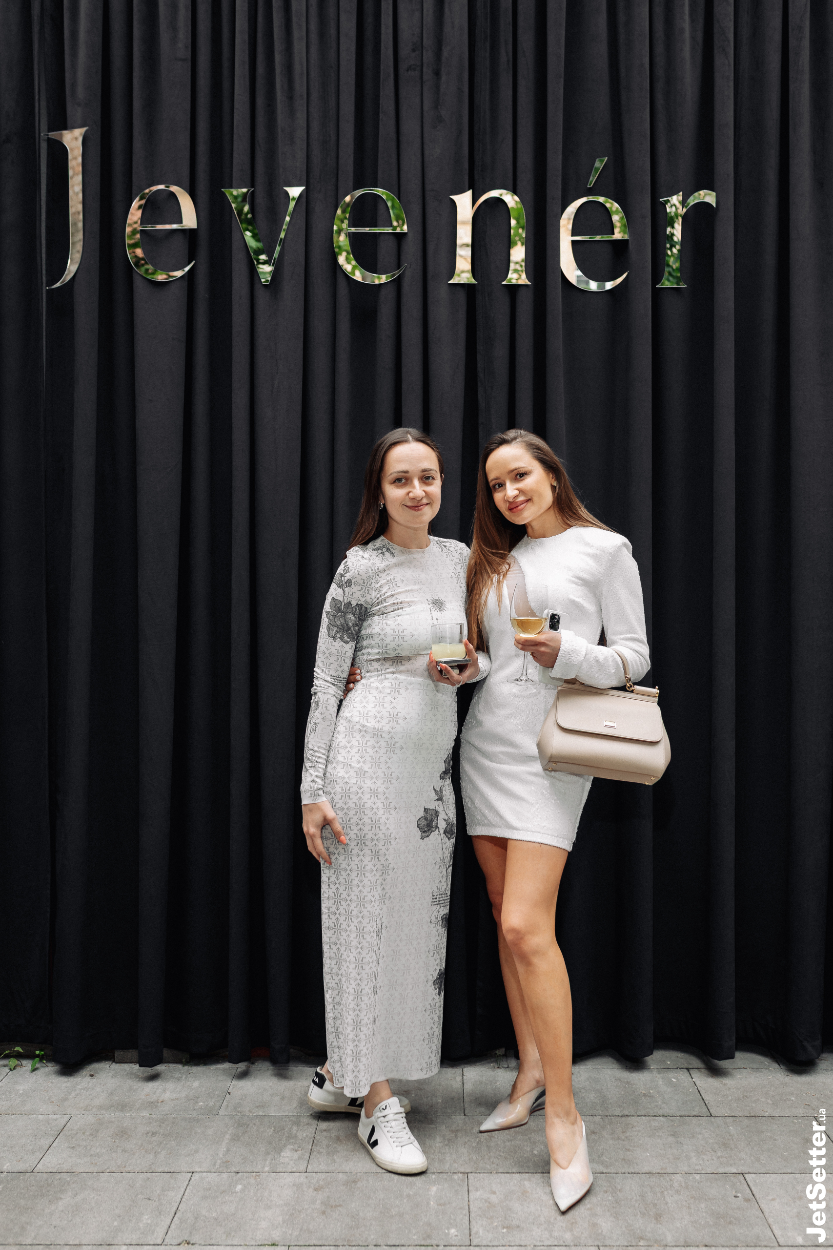 White Party з нагоди першого дня народження бренду артизанальних вінірів Jevener