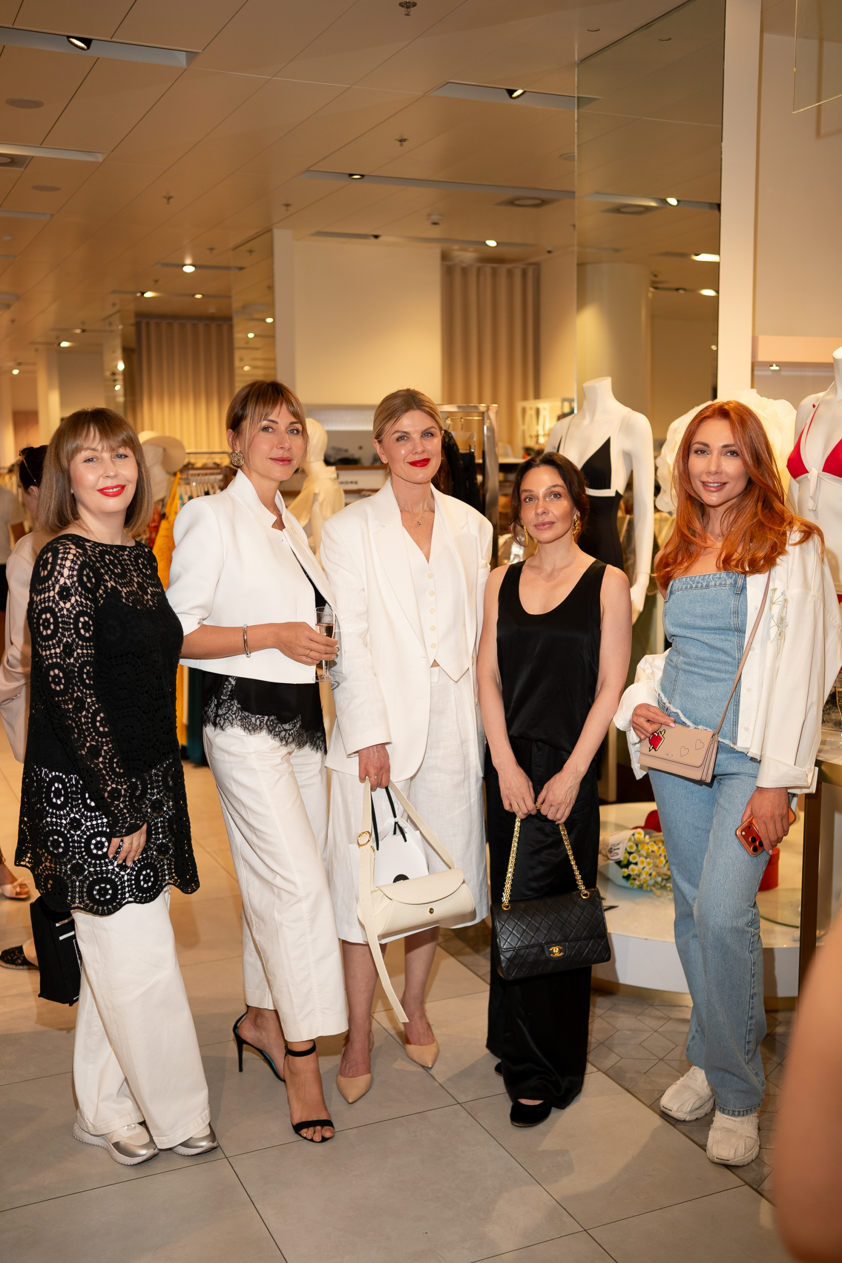 Luxury beachwear: презентація нової колекції купальників La Perla в ЦУМі
