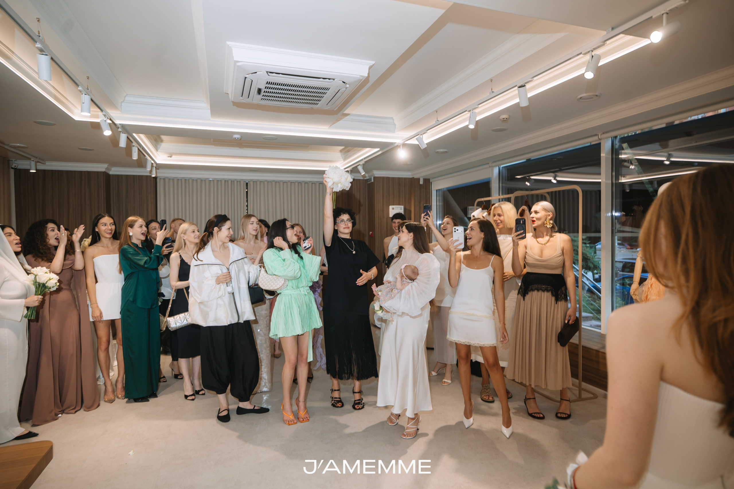 Кожна стала нареченою: презентація першої весільної колекції J’amemme