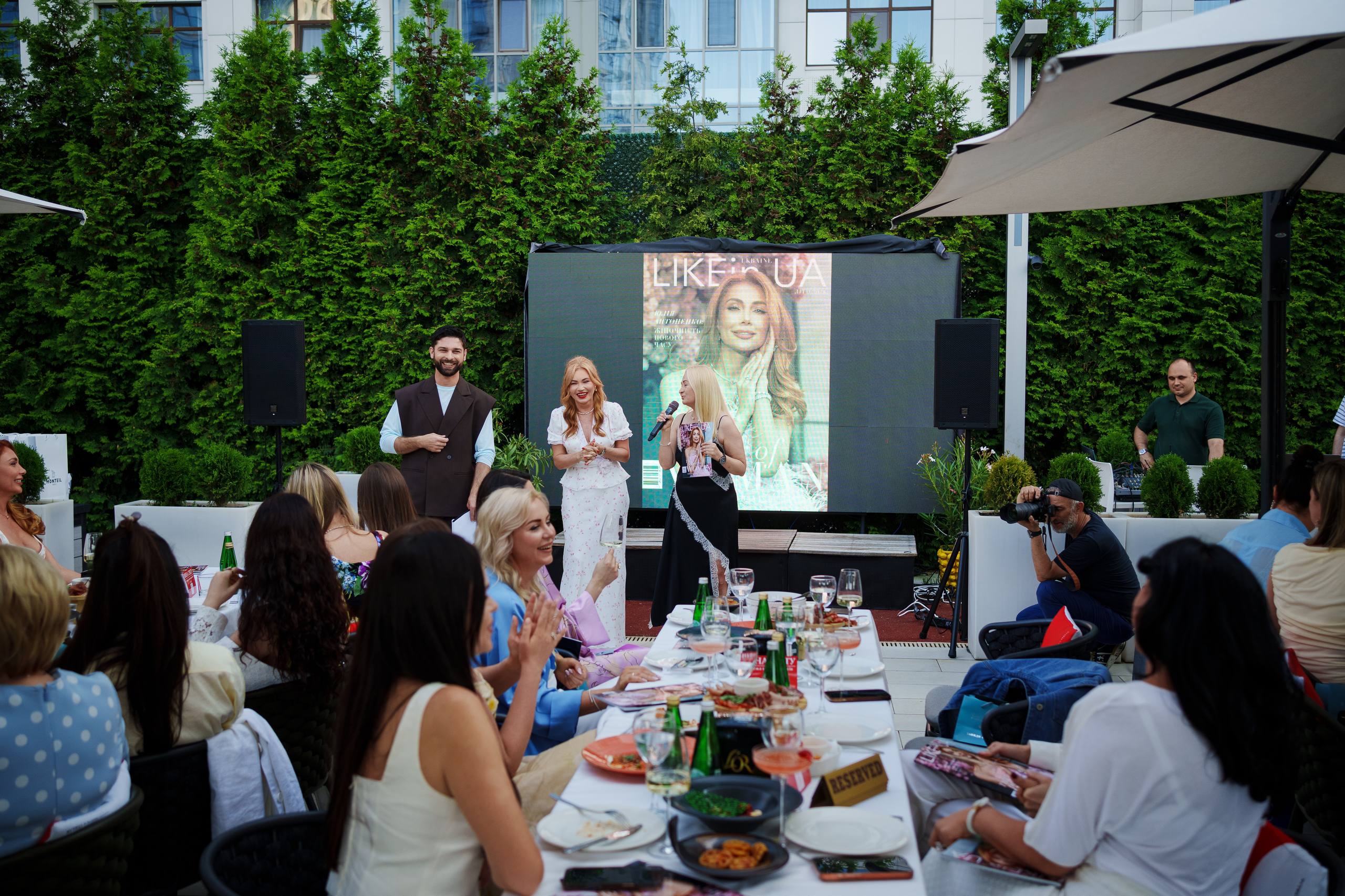 Презентація літнього номера журналу LIKE in UA: Summer Evening in Sorrento у FENIX Beach Club