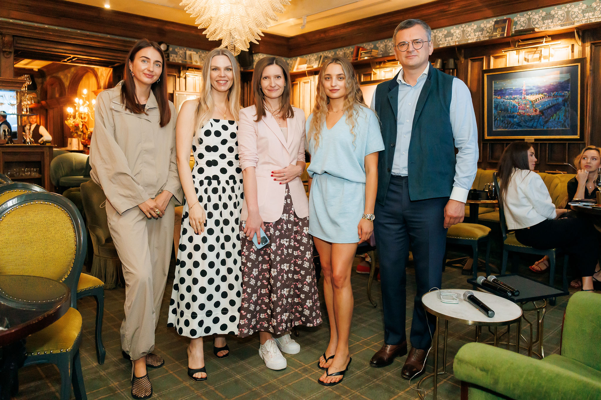 Post Screening with MEGOGO у Saint Bar за участю Дмитра Кулеби