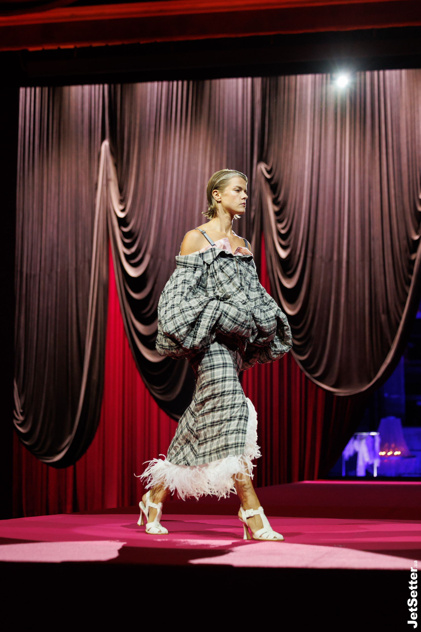UFW: показ the COAT by Katya Silchenko FW 26/27 в Національній опері України