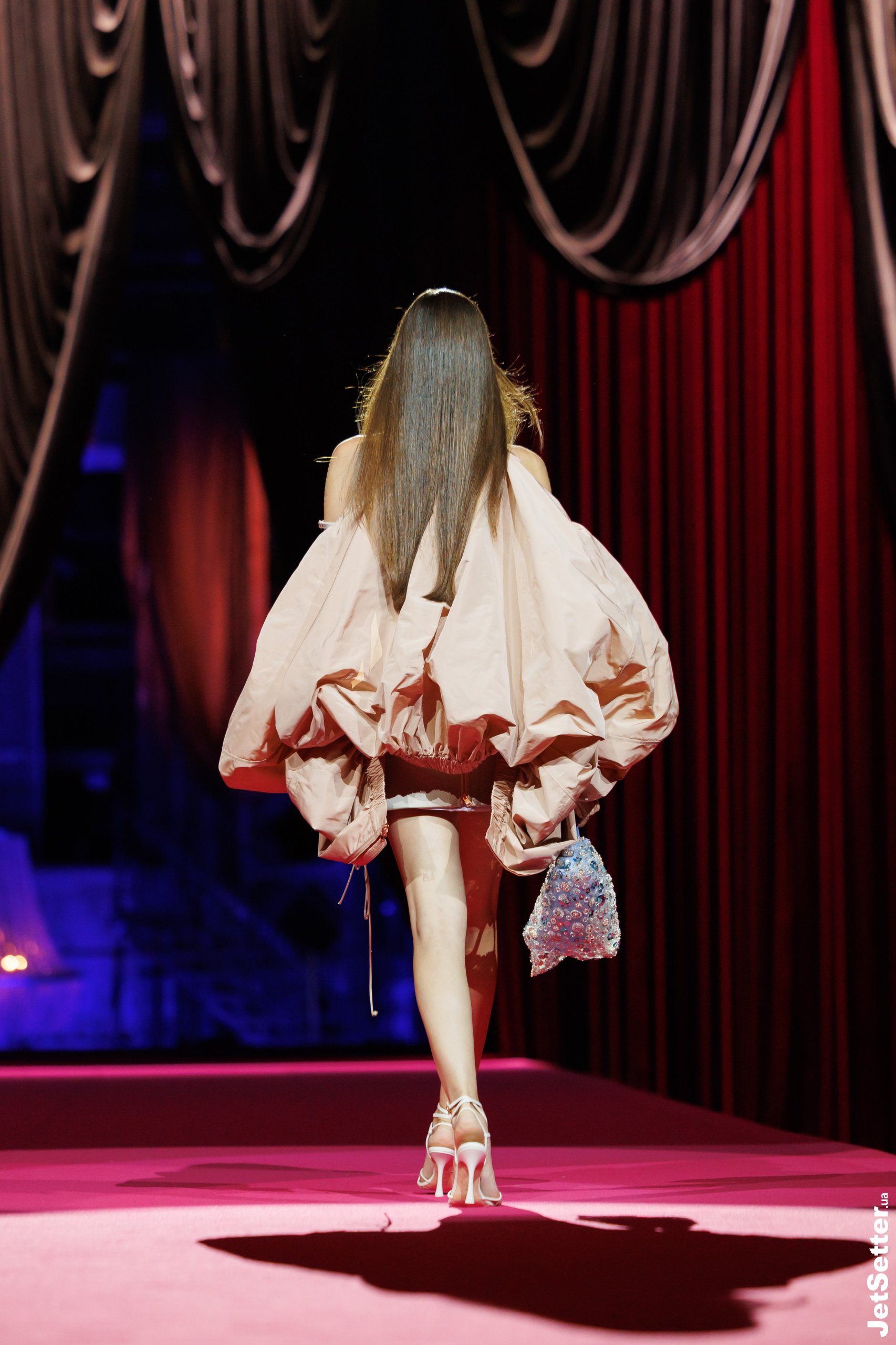 UFW: показ the COAT by Katya Silchenko FW 26/27 в Національній опері України