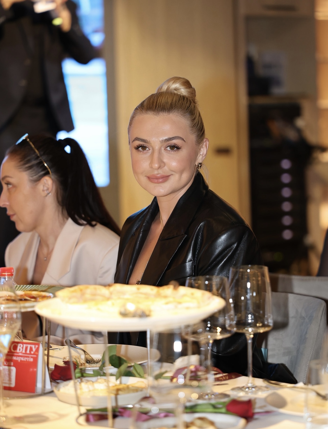 Презентація осіннього номера LIKEin.UA у ресторані FENIX Mediterranean