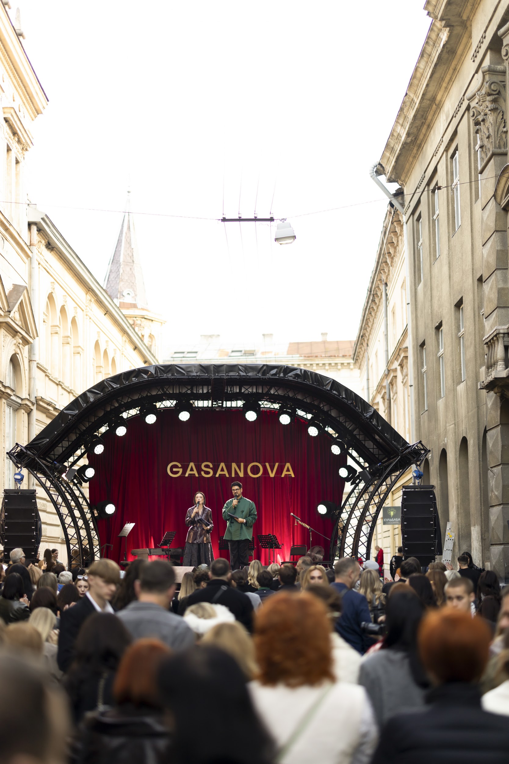Відкриття бутика GASANOVA у Львові концертом Ніно Катамадзе