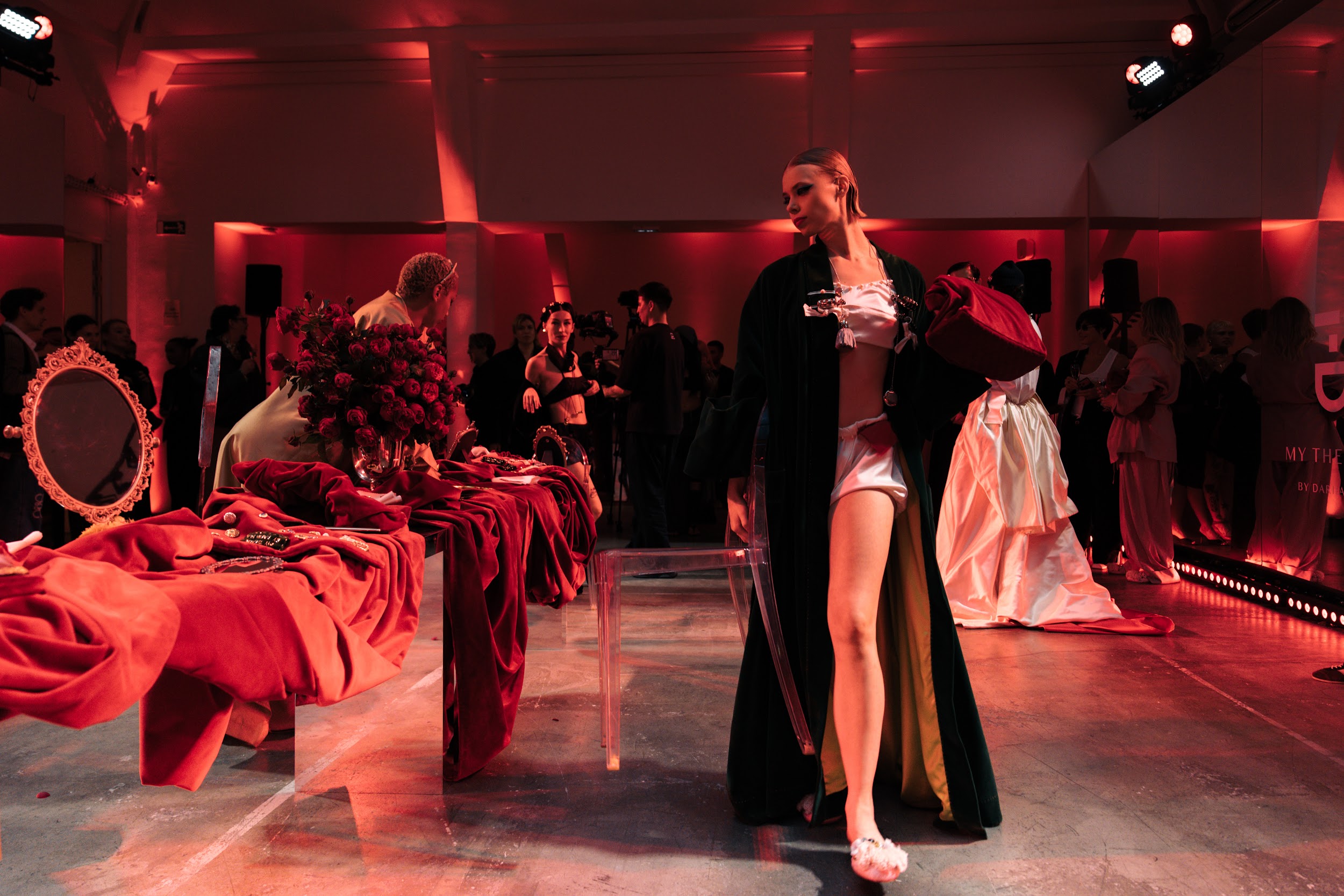 Імерсивний вечір у самому серці Маре: MY THEATRE by Dariia Bila та i-D провели спільну подію в Парижі